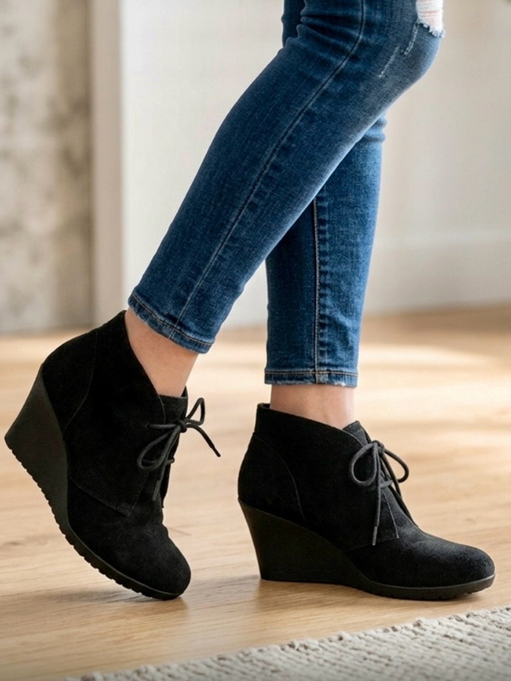 White Mountain Black Suede Wedge Ankle Booties - Size 7.5M